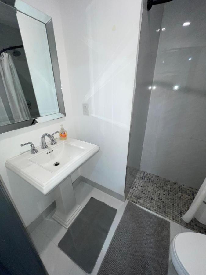 Room & Private Bathroom Boca Raton Buitenkant foto